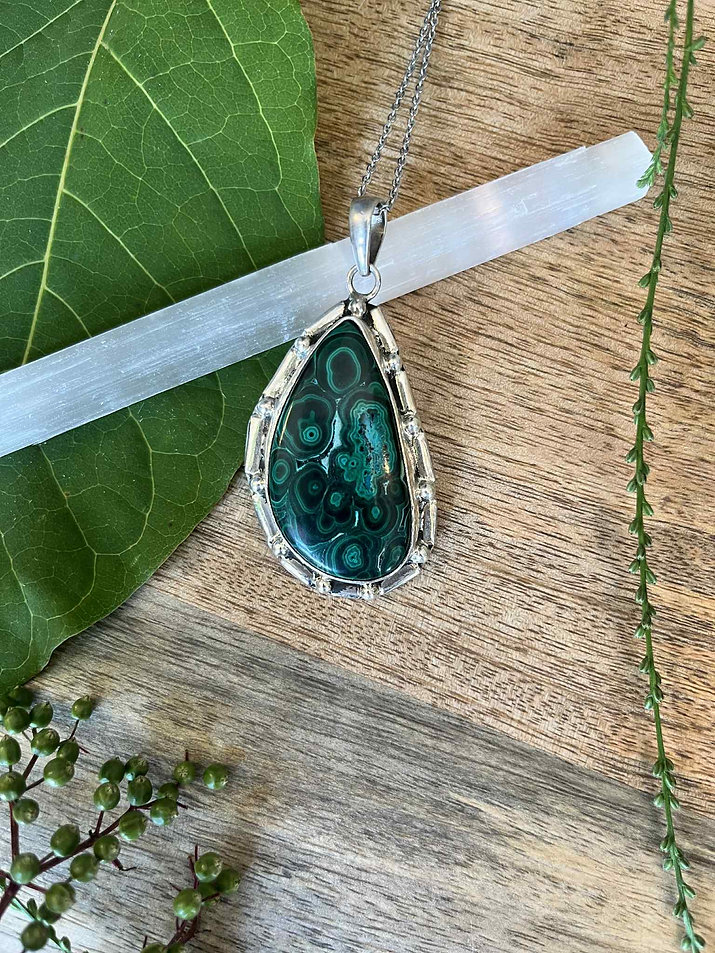 Malachite pendant in sterling silver